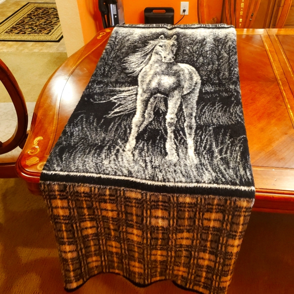 Earth Ragz Zipped Blanket Size 78 X 48